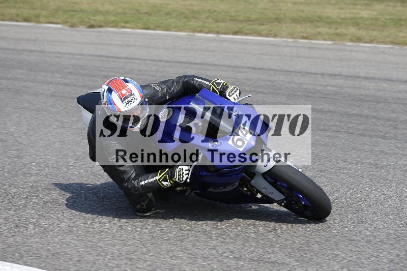 /Archiv-2025/49 26.08.2025 Cornu Master School ADR/rot-rouge/64